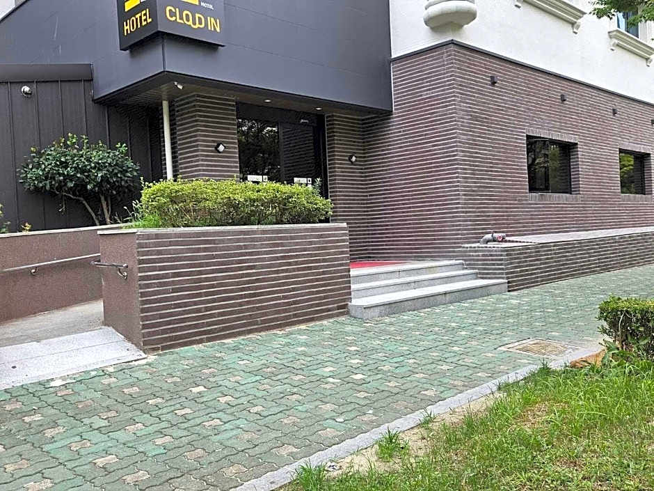 cloud in hotel mokpo