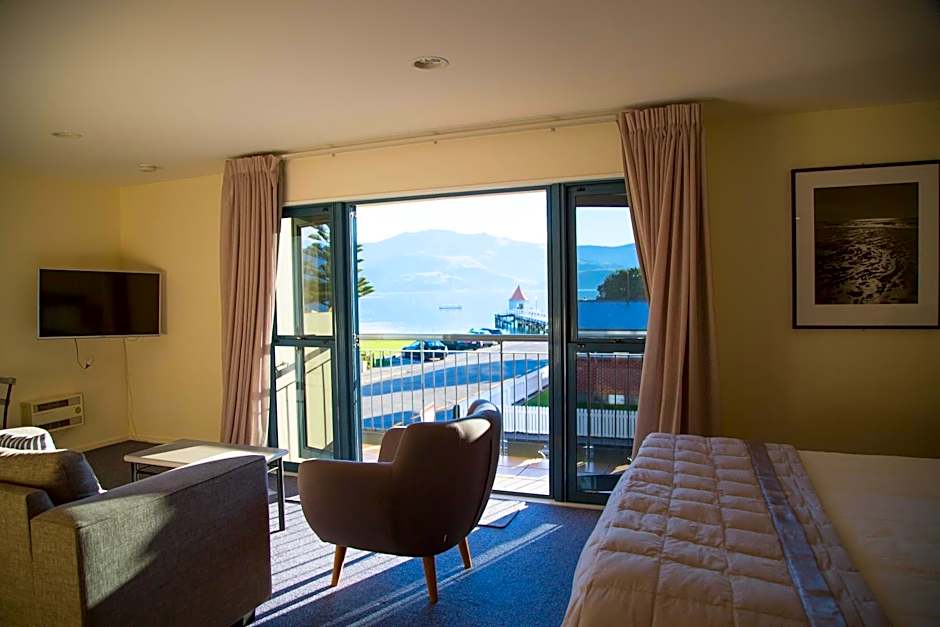 Photo 1 of 5 of Standard, Sea View
