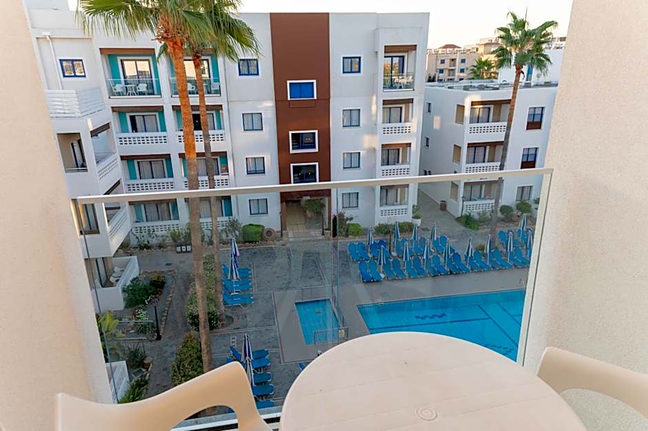 Kefalos Damon Hotel Apartments