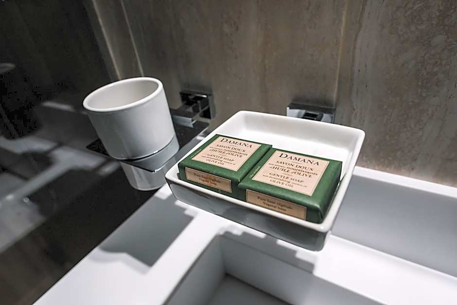 Noble Boutique Hotel