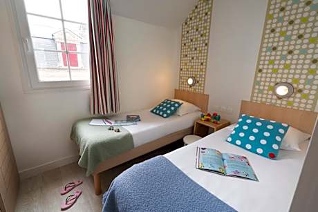 Two-Bedroom Duplex House (6 People)