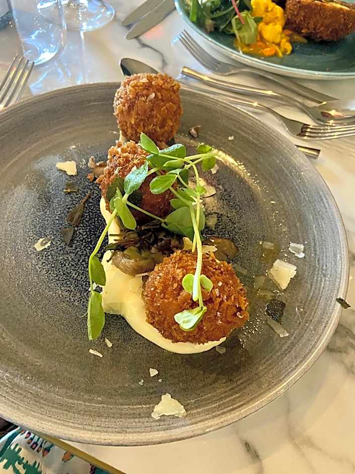 Balcomie Links Hotel