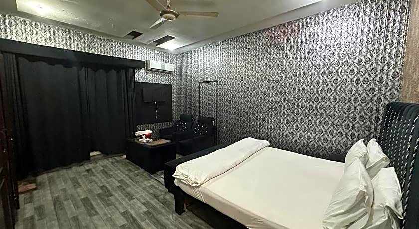 Hotel Sareena Residence