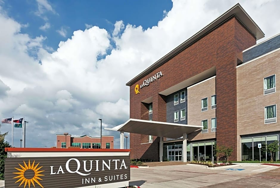 La Quinta Inn & Suites by Wyndham College Station South