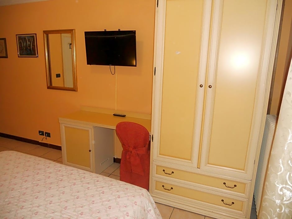 Hotel Salus