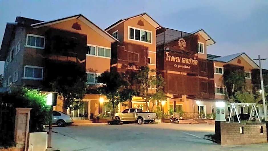 Le Parc Wangnang Hotel