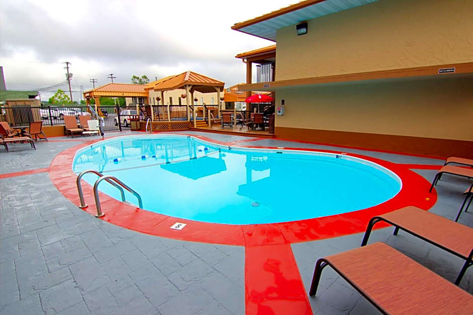 Best Western Center Pointe Inn