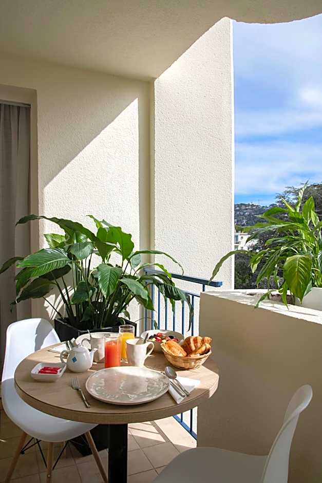 Le Cetai Cannes Beach Hotel