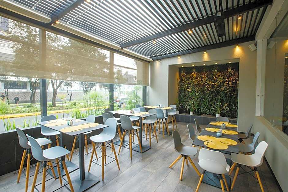 Ibis Quito