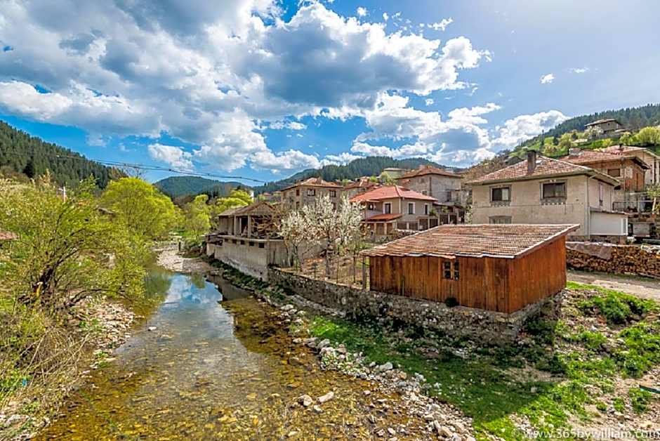 Trigrad Hotel