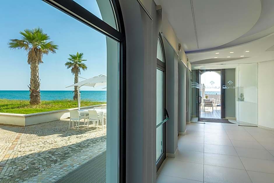 Life Hotel Seaview & Spa