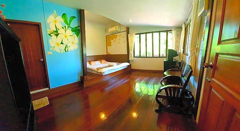 Baan Saranrom