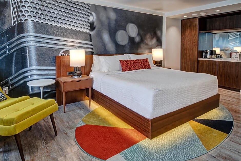 Hotel Indigo - Memphis Downtown, an IHG Hotel