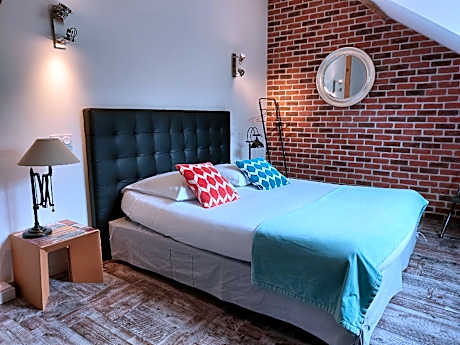 Suite-SDB privée avec baignoire-Vue sur Jardin