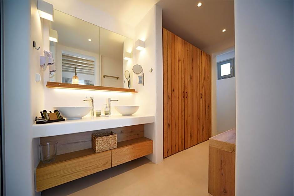 Myconian Crown Suites