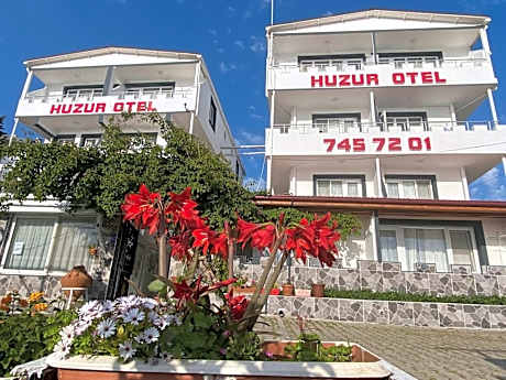 Huzur Hotel