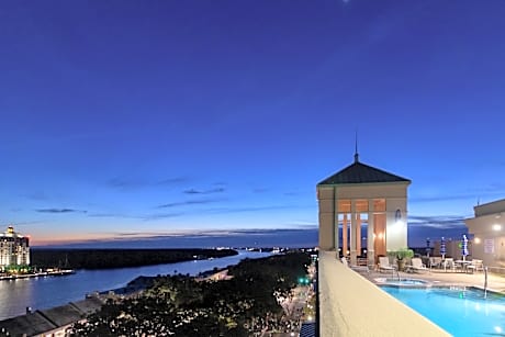 Holiday Inn Express Savannah - Historic District By IHG