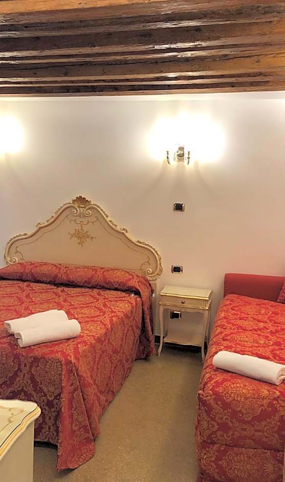 Hotel Leonardo