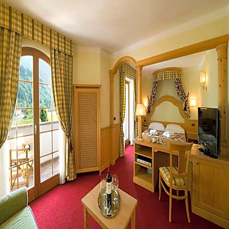 Junior Suite with Sauna