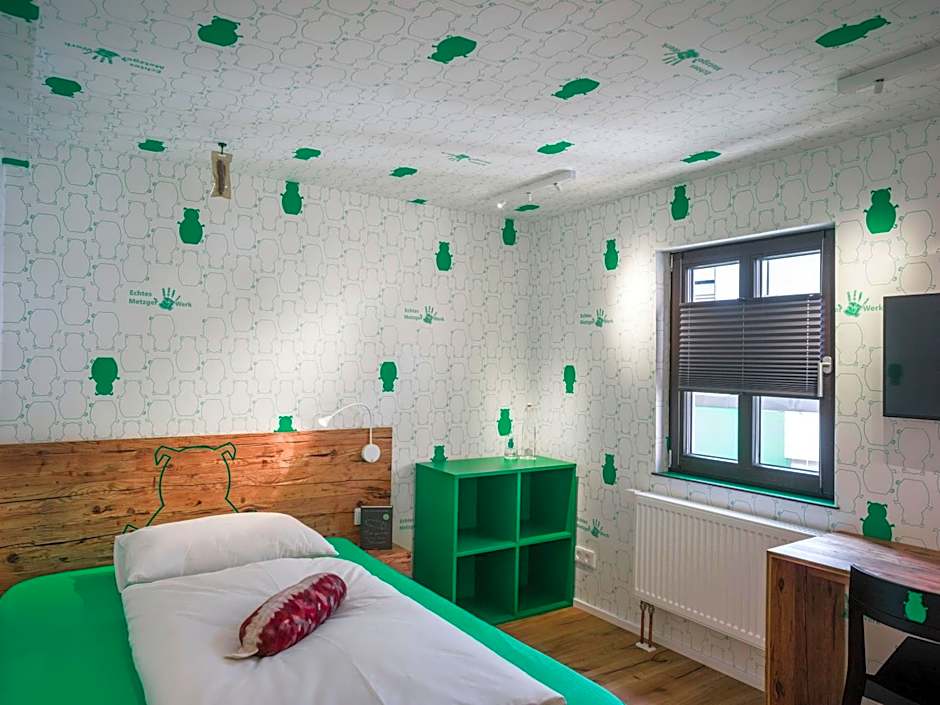 BRATWURSThotel