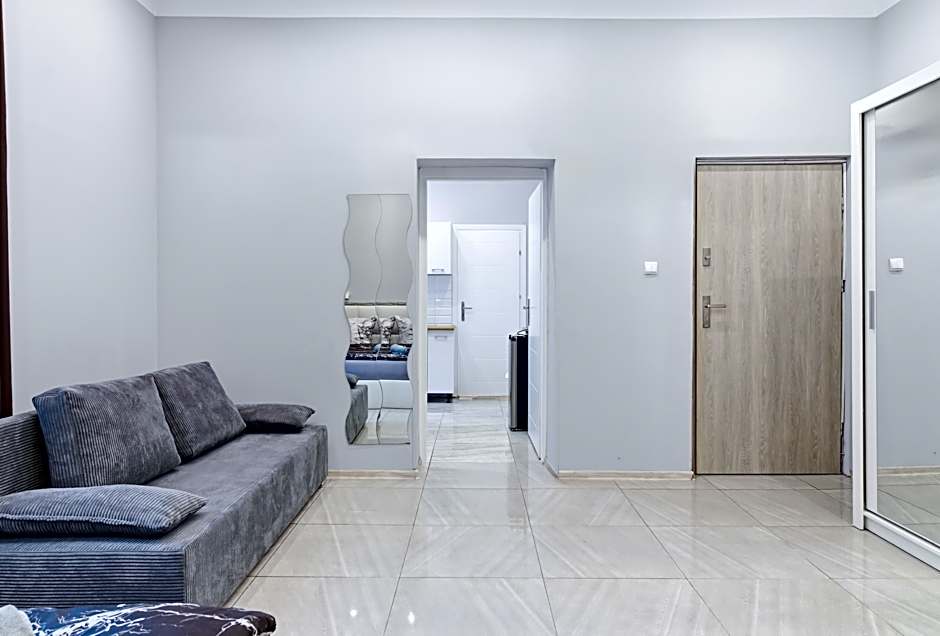 Queen Apartments