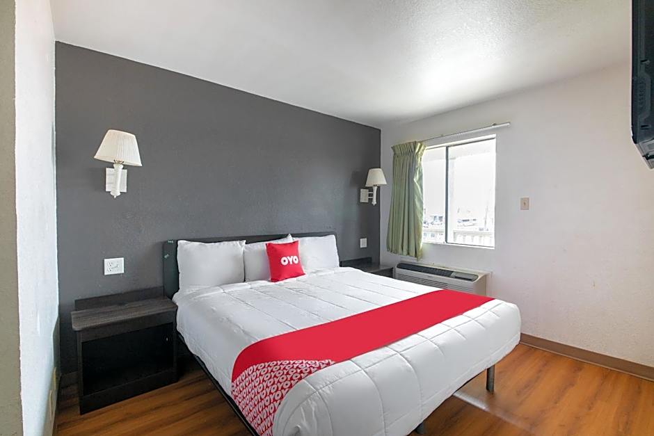 OYO Hotel Irving DFW Airport North