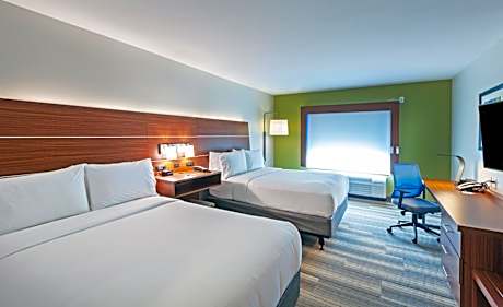 Queen Room with Two Queen Beds - Mobility Access Tub/Non-Smoking