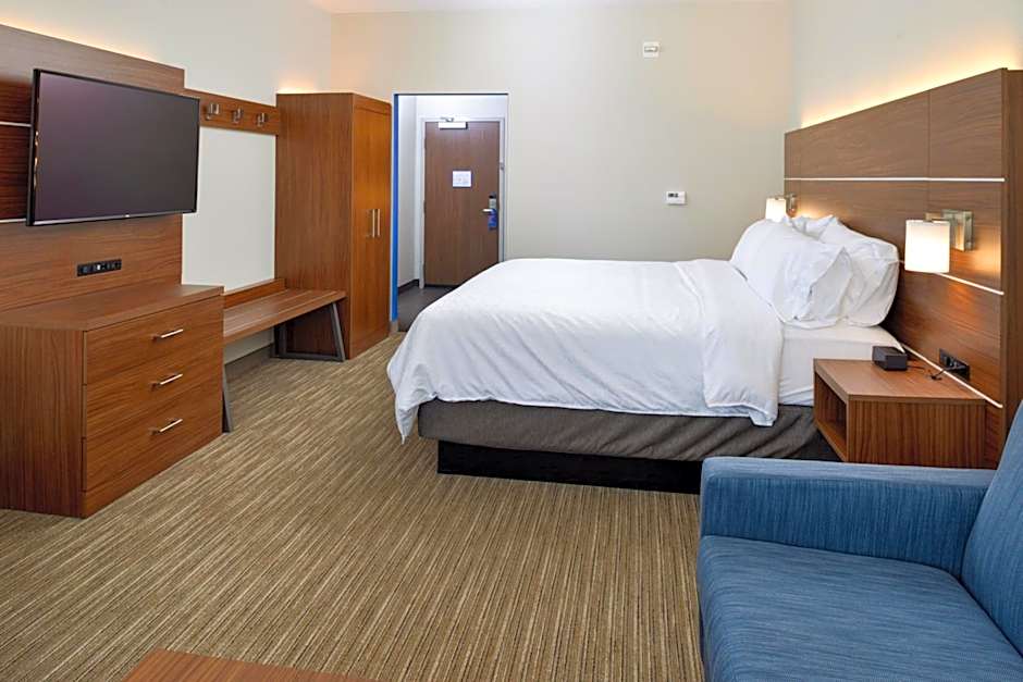 Holiday Inn Express and Suites Elko By IHG