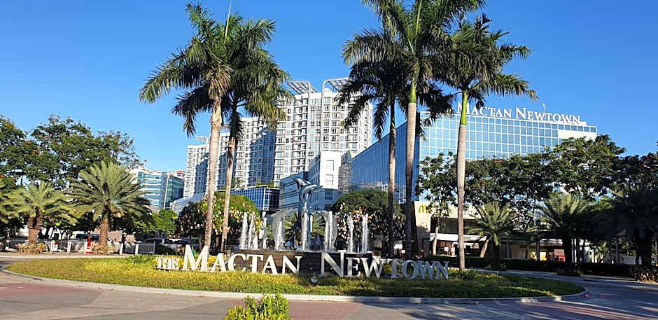 Mactan Newtown with Sun Set and Garden View