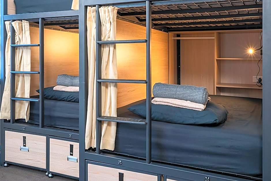Tequila Sunrise Hostel Surfers Paradise