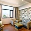 Hotel Saffron Leaf