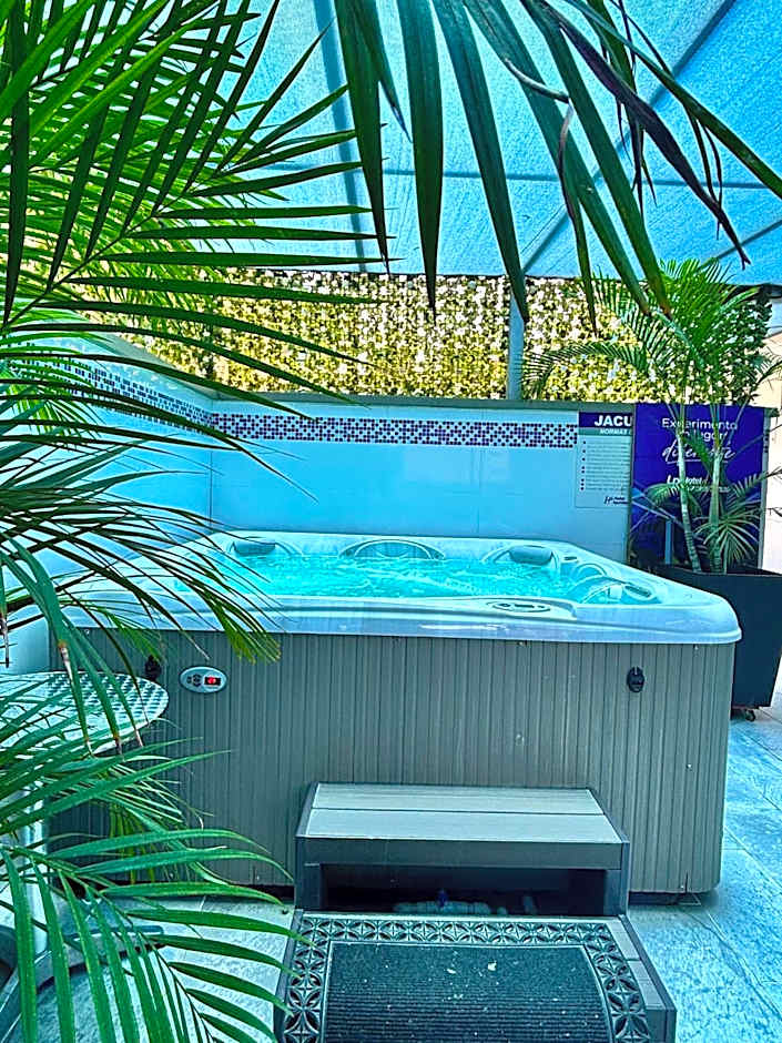 Hotel Laureles Plaza