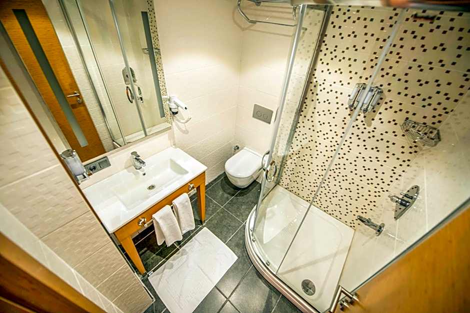 Golden Inn Hotel Uzungol