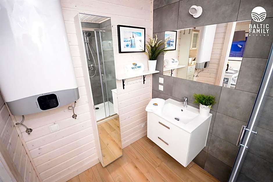 Domki BALTIC FAMILY basen kidsclub rowery