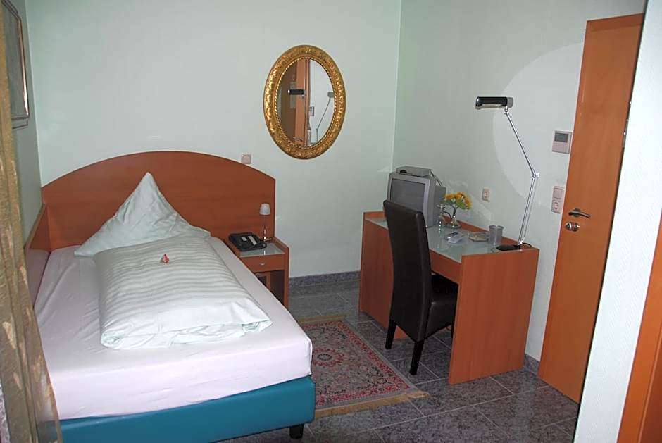 Hotel & Restaurant Garda