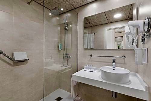 Roc Gran Camp de Mar