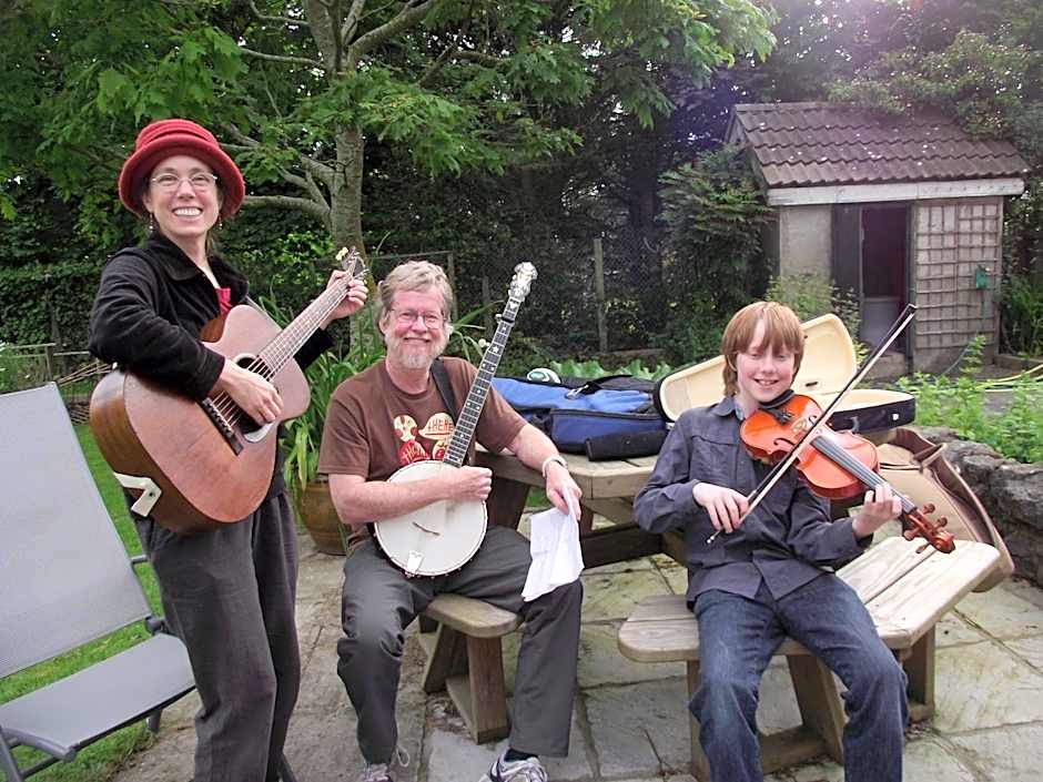 Twin Oaks Bed & Breakfast