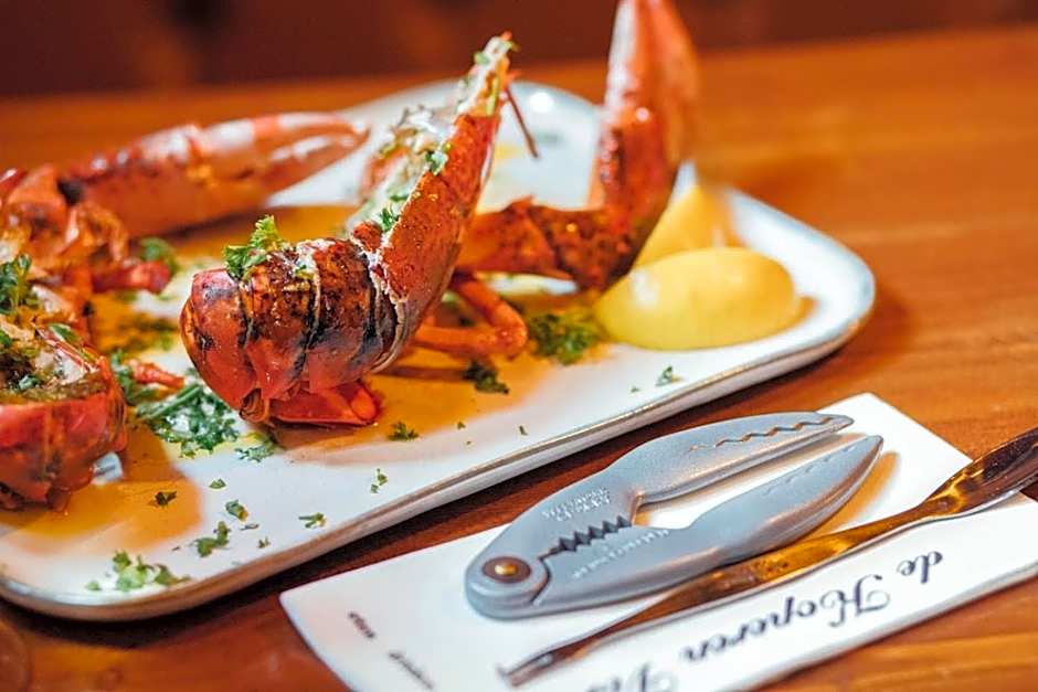 Harbour Suites Boutique Hotel