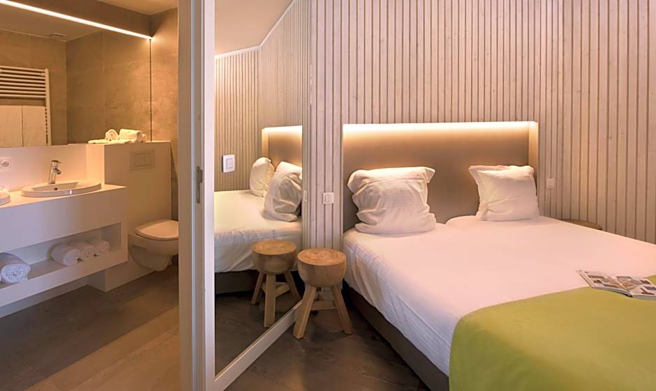 Flanders Hotel