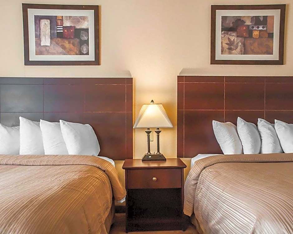Quality Inn Buffalo Airport