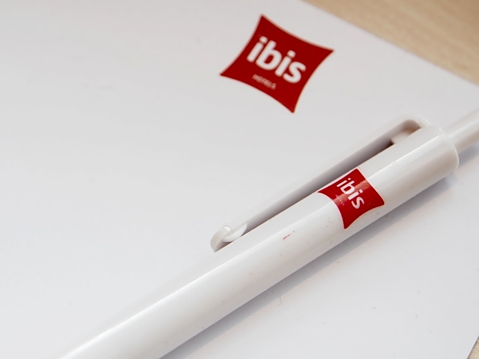 Ibis Hong Kong Central & Sheung Wan Hotel