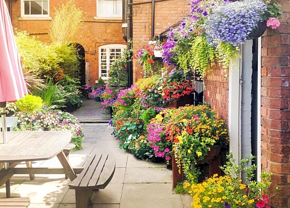 Bournville House & Cafe