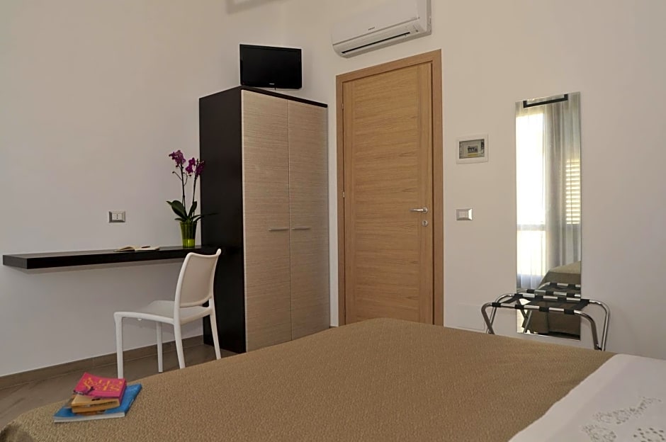 B&B Cous Cous People – San Vito Lo Capo, CA