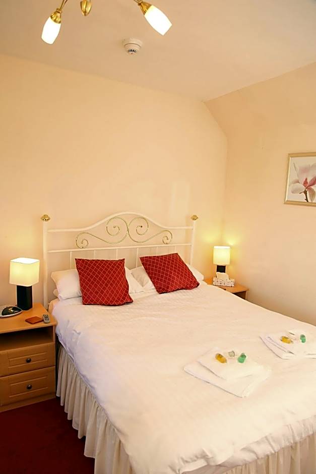 Photo 1 of 7 of Double Room