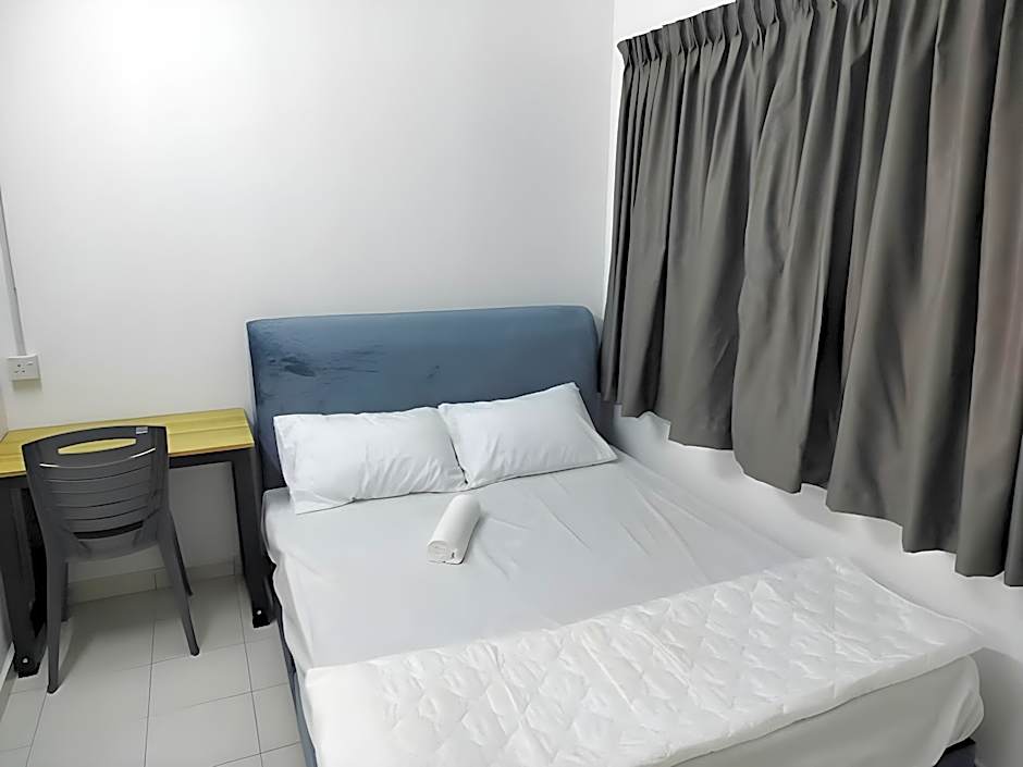 CMN Hotel & Homestay