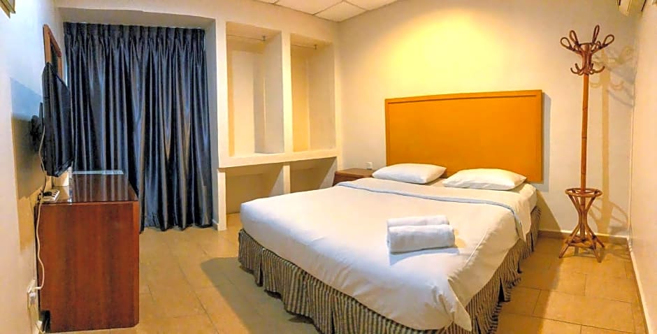 Golden Court Hotel @ Taman Pelangi