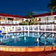 Express Inn & Suites - 5 Miles from St Petersburg Clearwater Airport