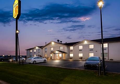 Super 8 by Wyndham Perham