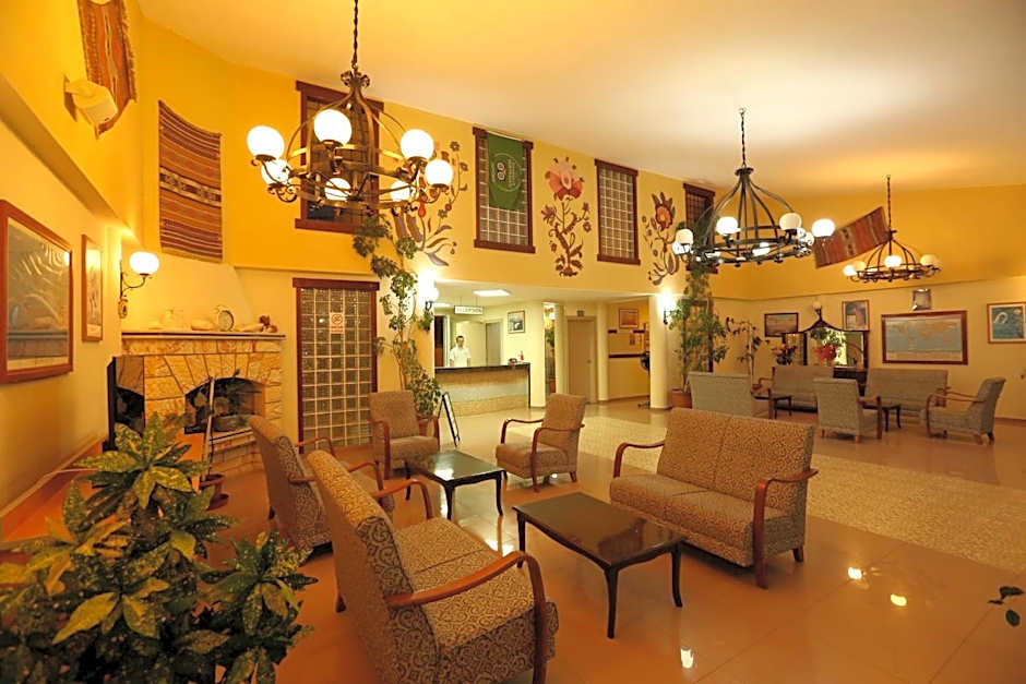 Mavruka Hotel