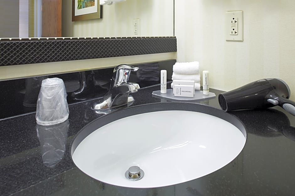 Fairfield Inn & Suites by Marriott Cleveland Beachwood